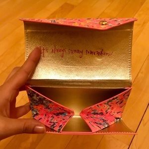 Wallet sunglass case Lilly Pulitzer